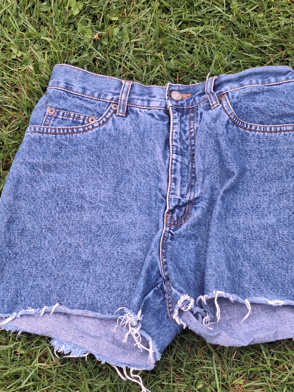 Vintage Bill Blass Jean Shorts. 4P